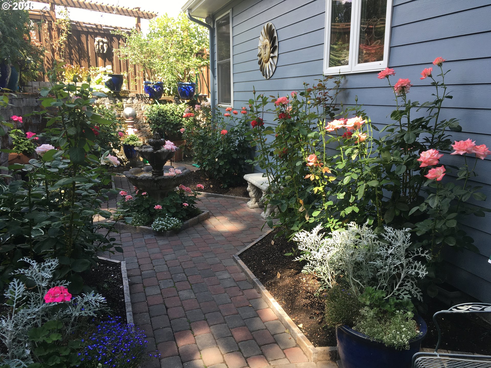 Eugene, Oregon 97405, United States, 3 Bedrooms Bedrooms, ,2 BathroomsBathrooms,Residential,Pending,83346