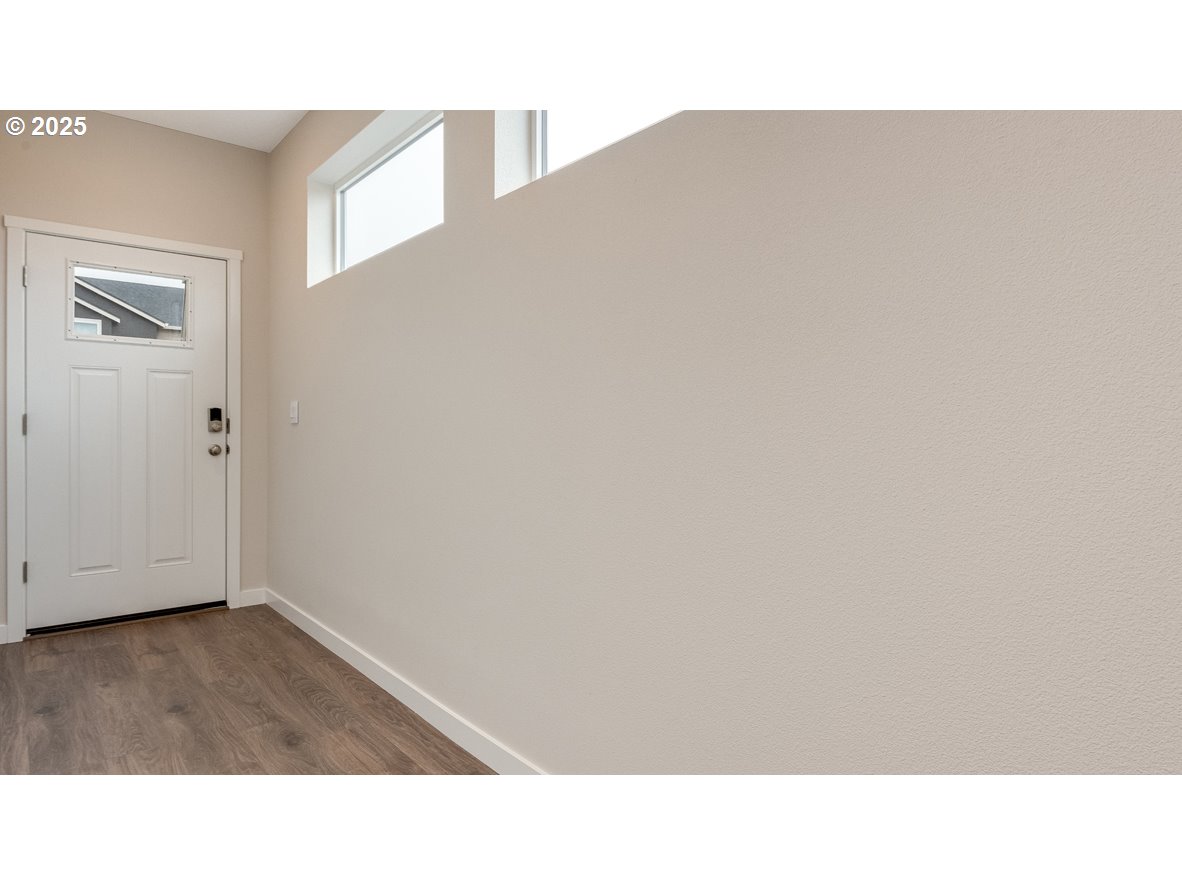 17187 SE Maple Hill LN