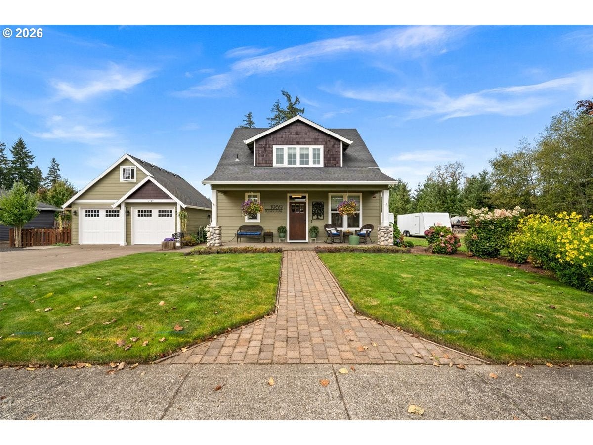 1989 Nickerson AVE