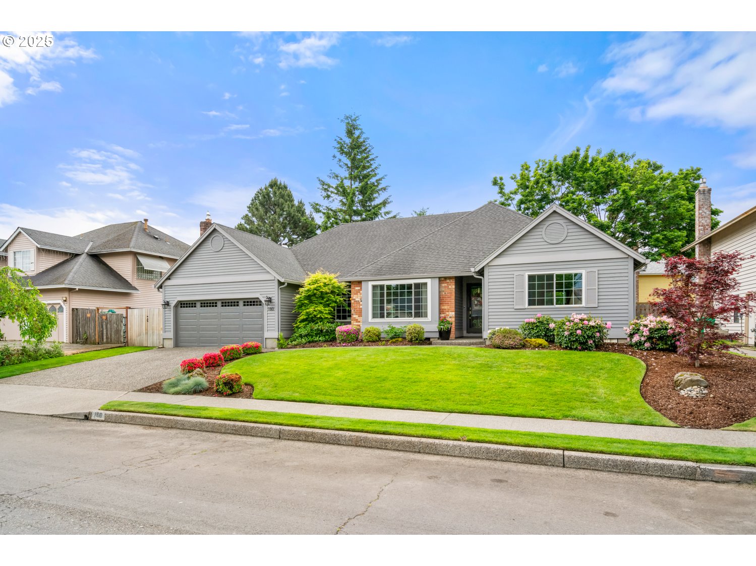 180 NE 29TH DR