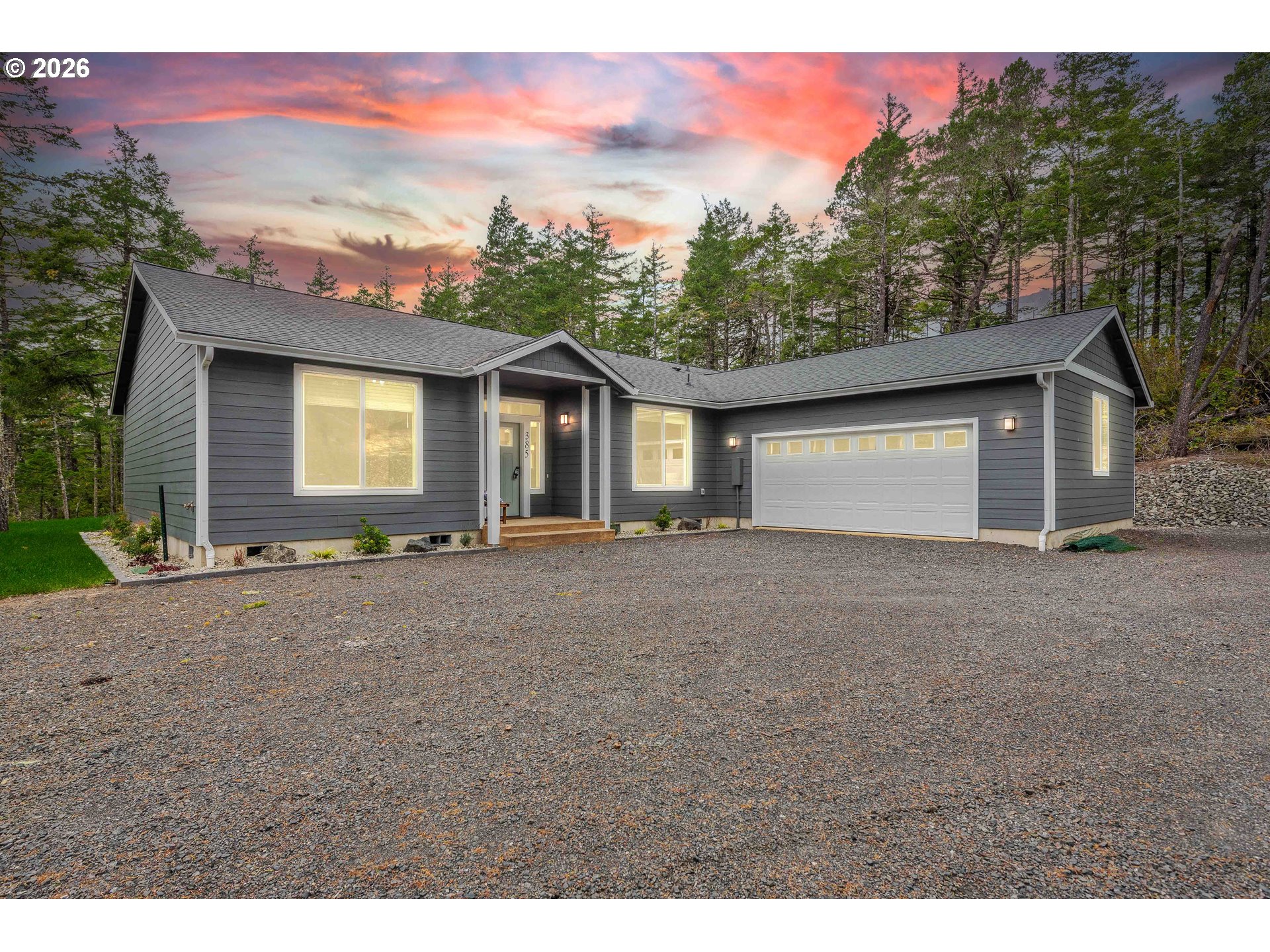 385 PACIFIC DUNES DR