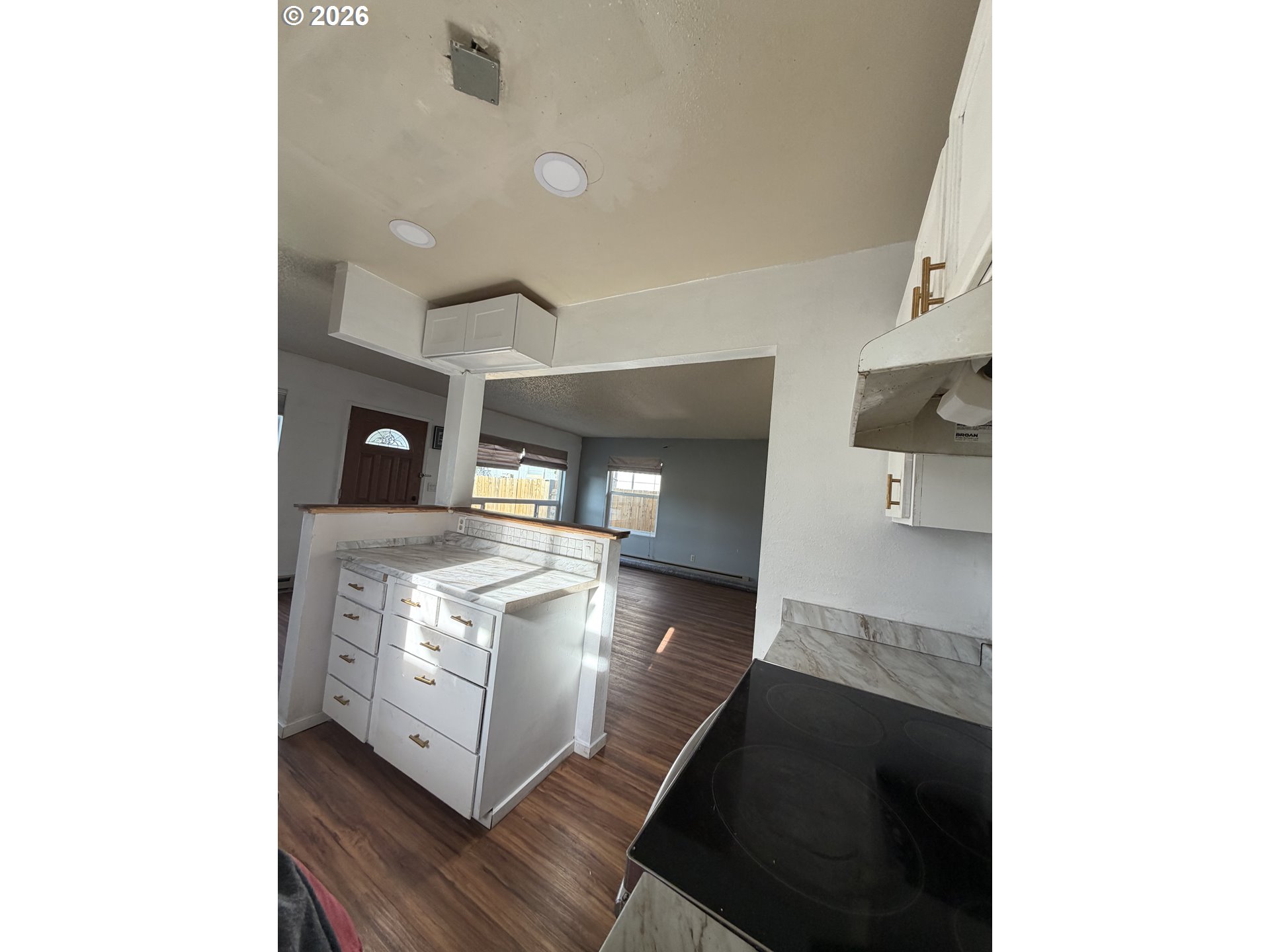 531 W DARLAND DR