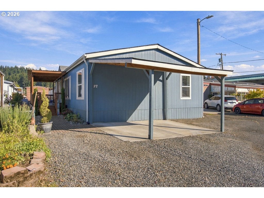 10701 SE HIGHWAY 212 F2
