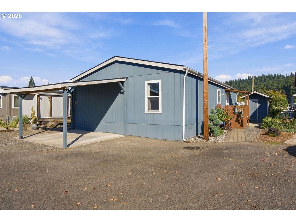 10701 SE HIGHWAY 212 F2