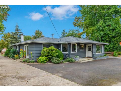 A home in Newberg