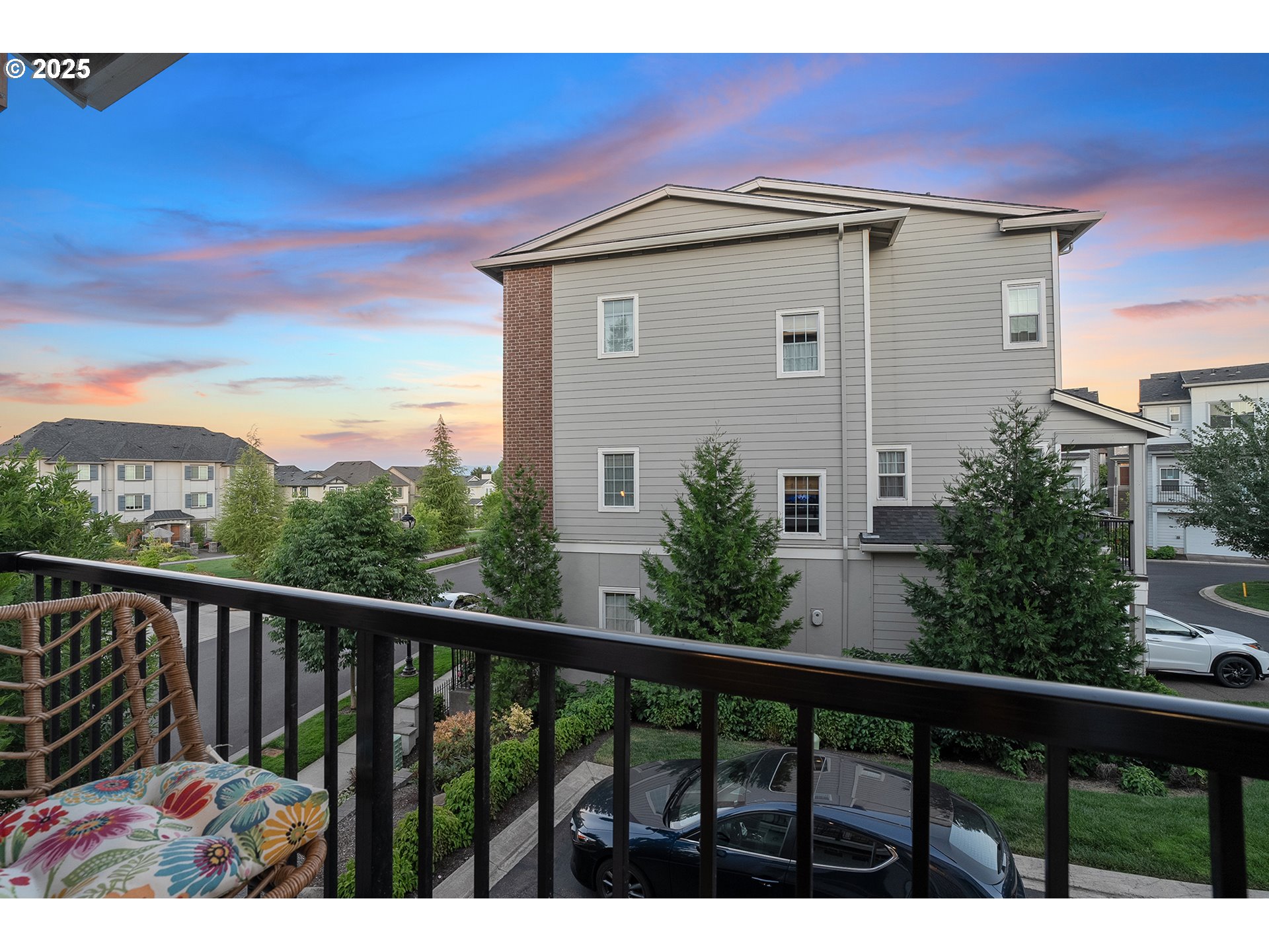 28700 SW VILLEBOIS DR N