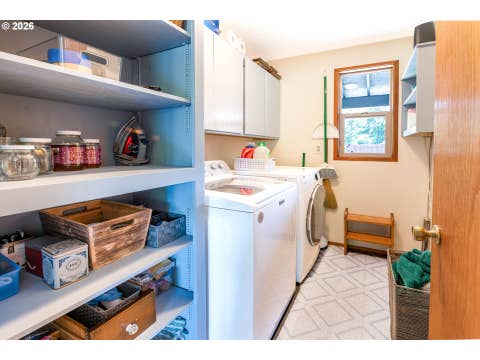 Tiny photo for 81018 Lost Creek Rd, Dexter, OR 97431 (MLS # 378540154)
