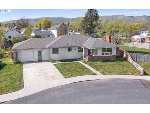 2955 N 3RD ST Baker City OR 97814