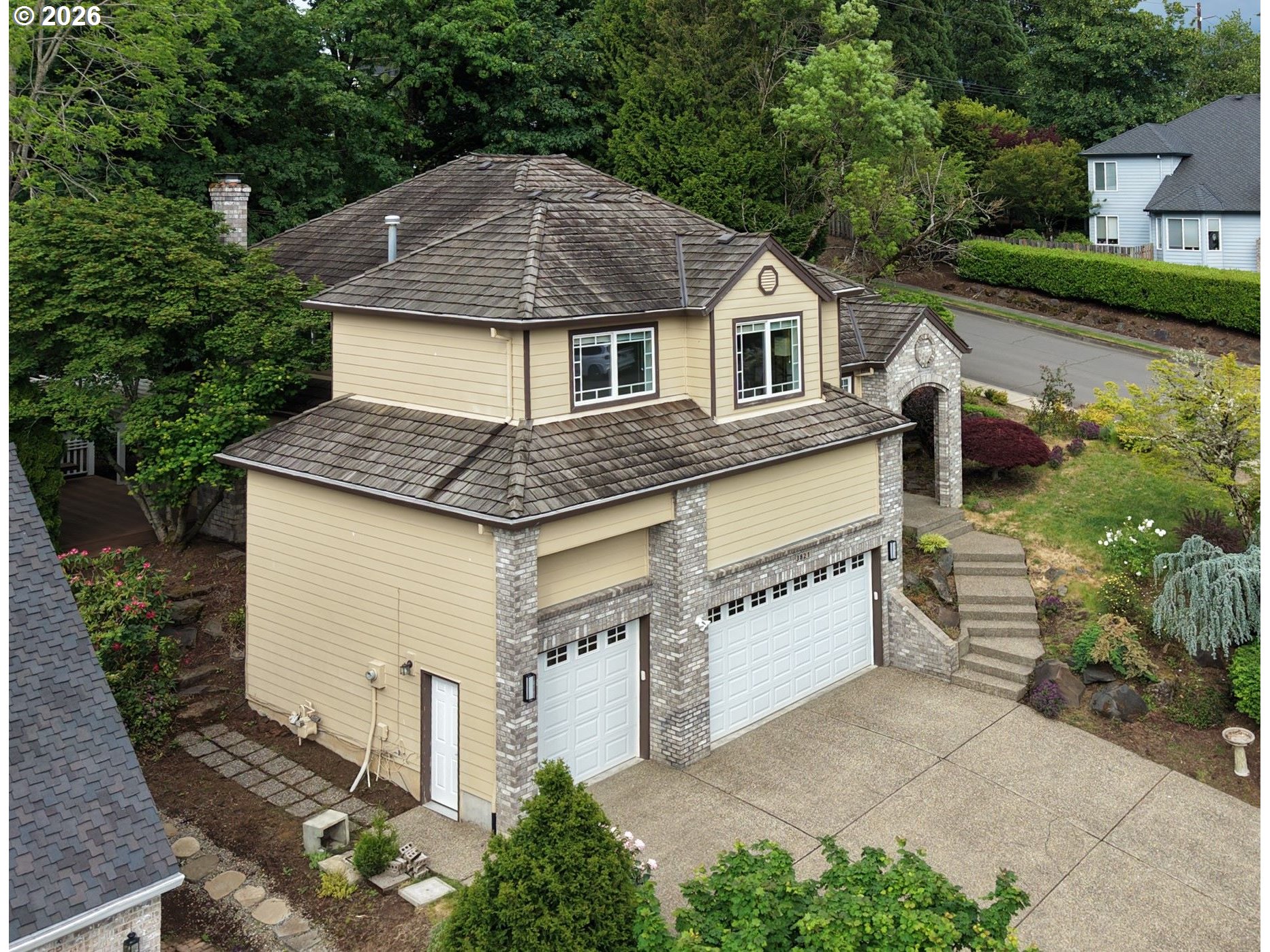3821 FAIRHAVEN DR