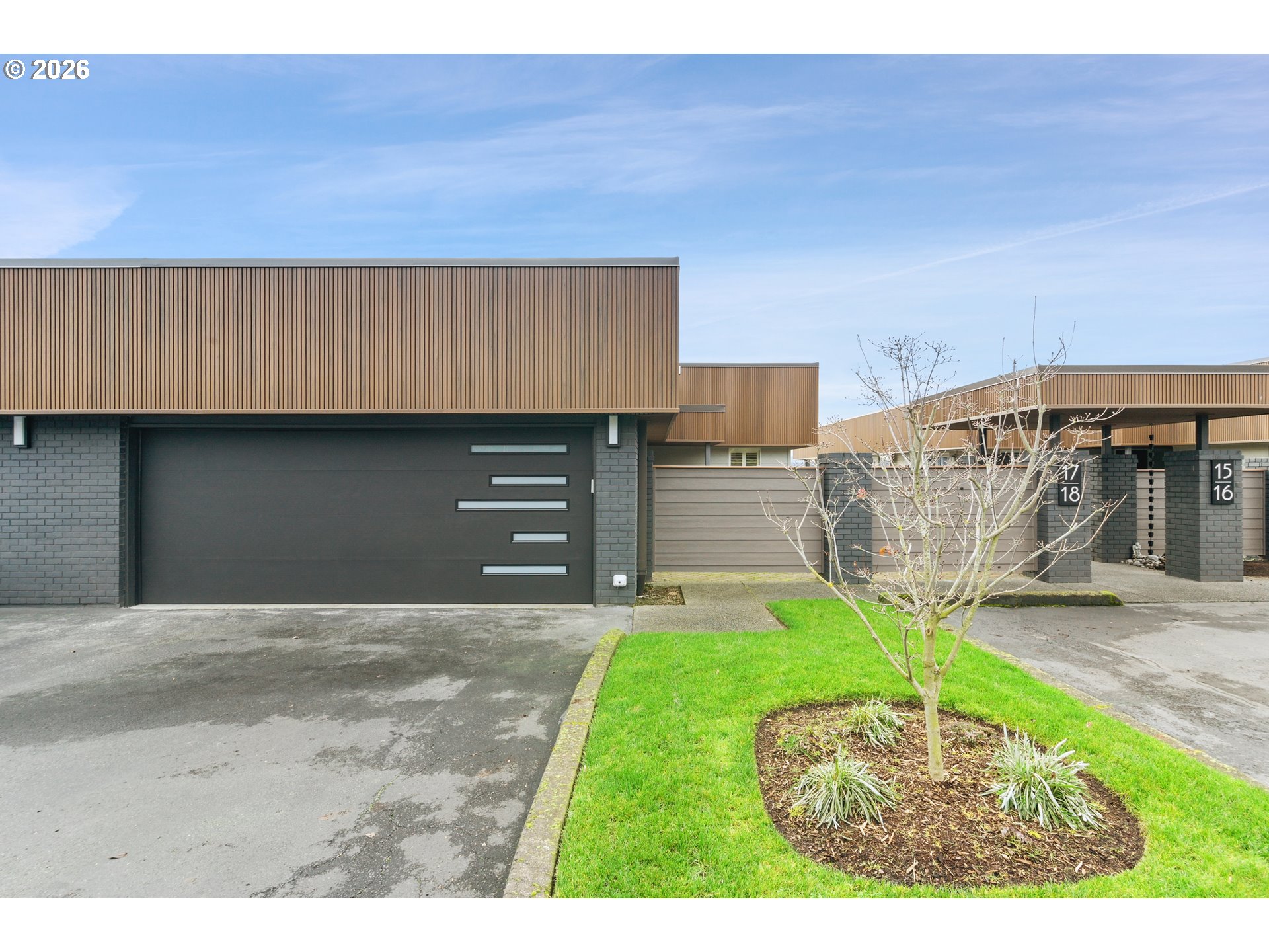 6903 SE RIVERSIDE DR 17