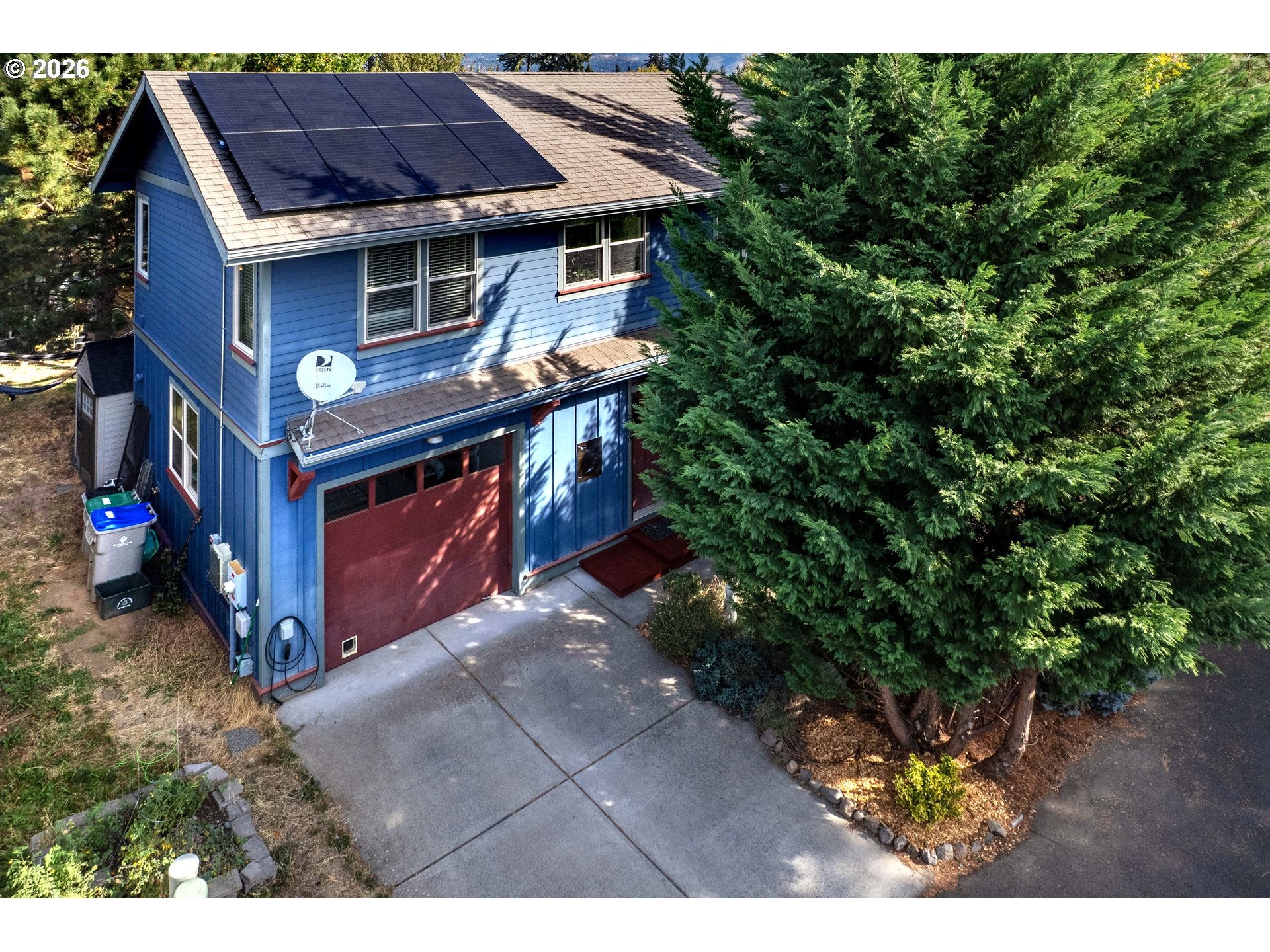 2060 MARTHA LN