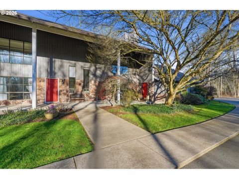 4933 SW CHESTNUT PL Beaverton OR 97005
