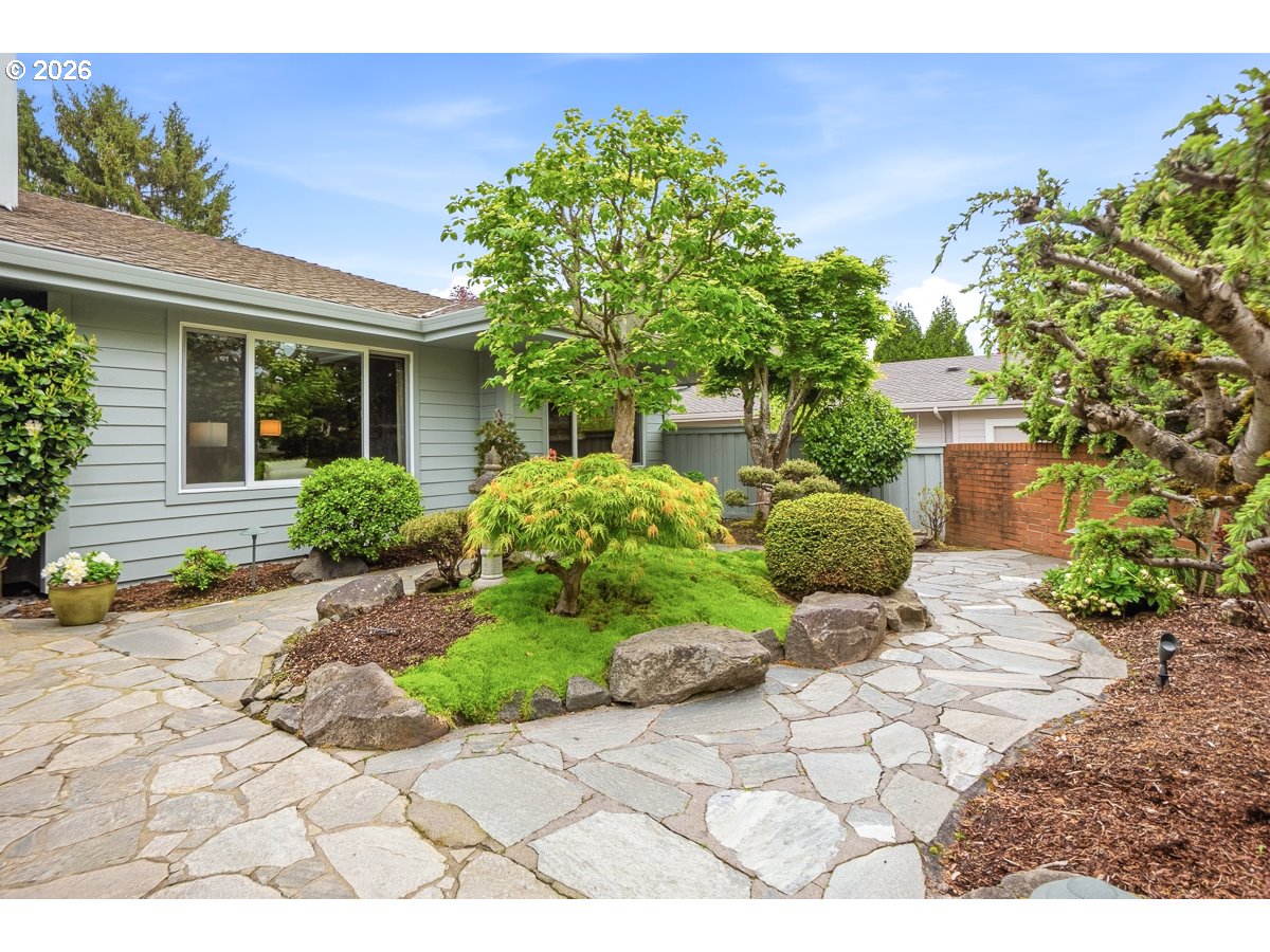 7287 SW ARBOR LAKE DR