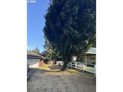 A home in Coos Bay