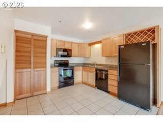 910 NW NAITO PKWY I23