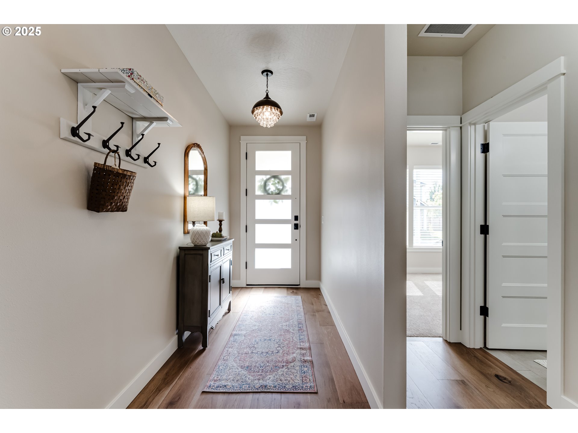 3266 MOUNTAIN CREEK LN