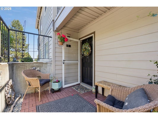 20910 FAWN CT APT 1, WEST LINN, OR 97068 - Image 73a733041eb8ce9f75f15223d8bbfafc/1908555637
