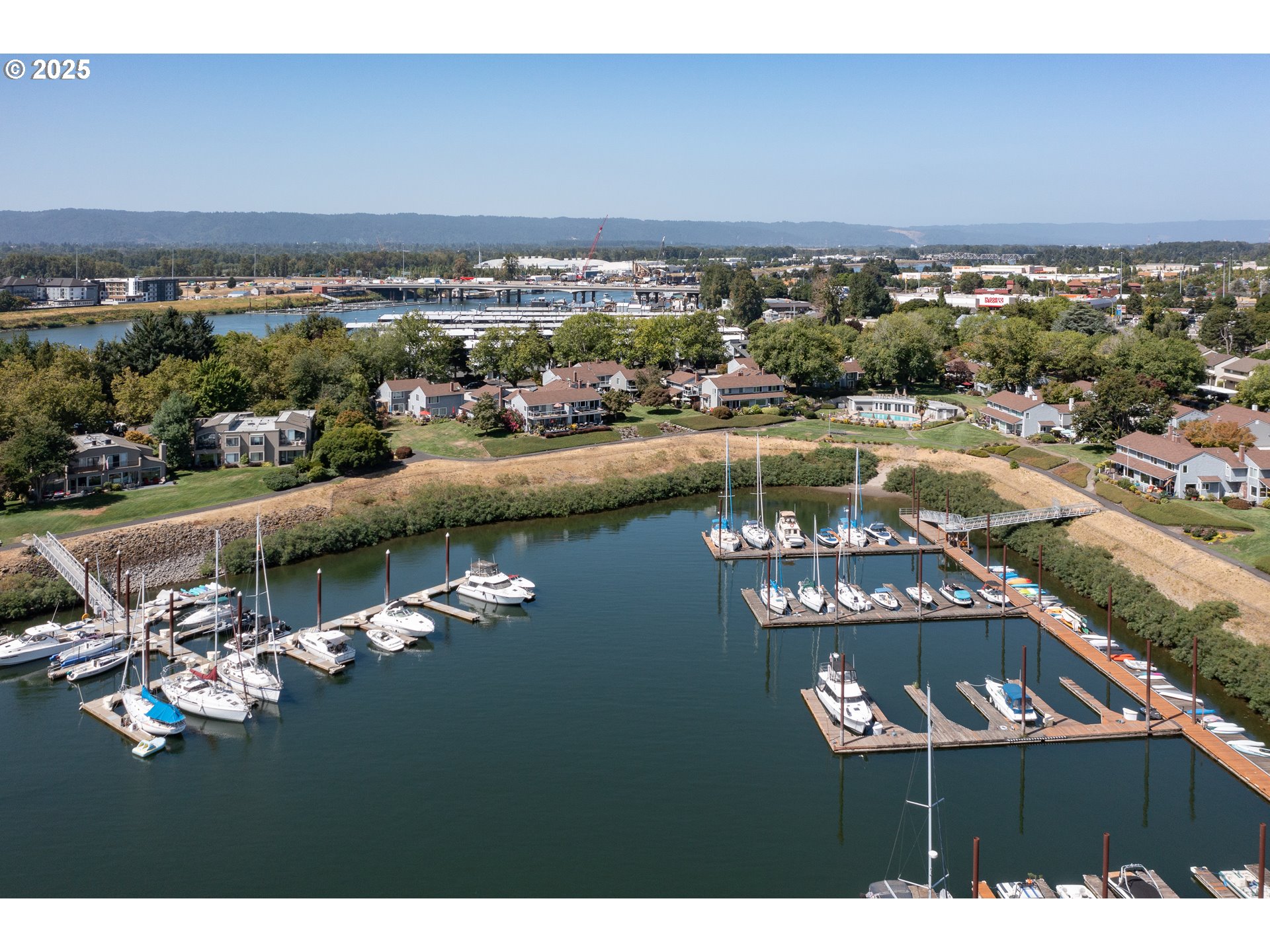 615 N TOMAHAWK ISLAND DR