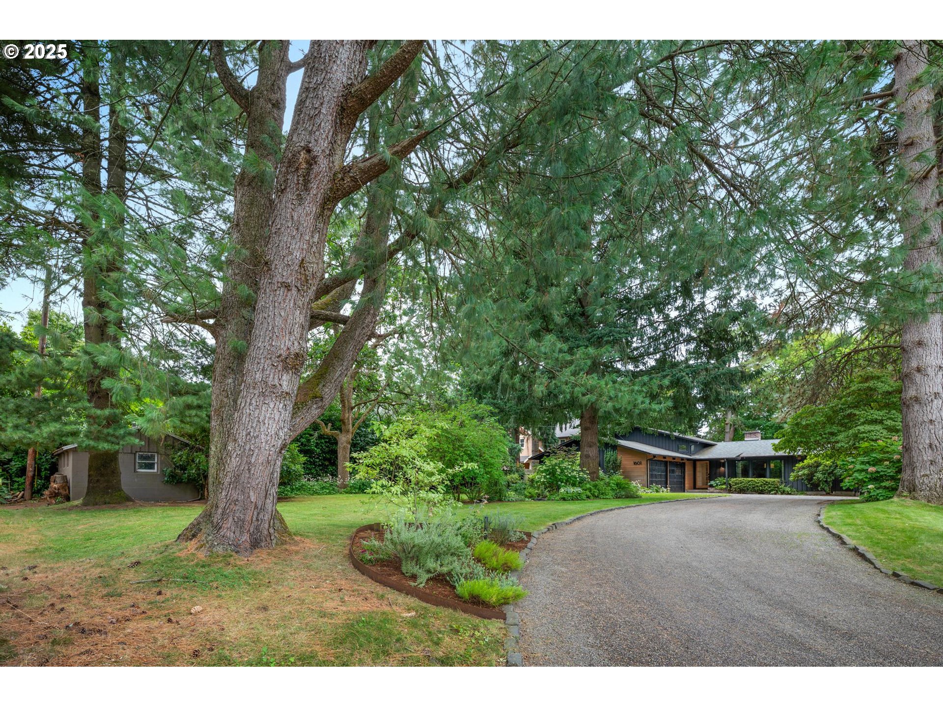1601 NE 144TH AVE
