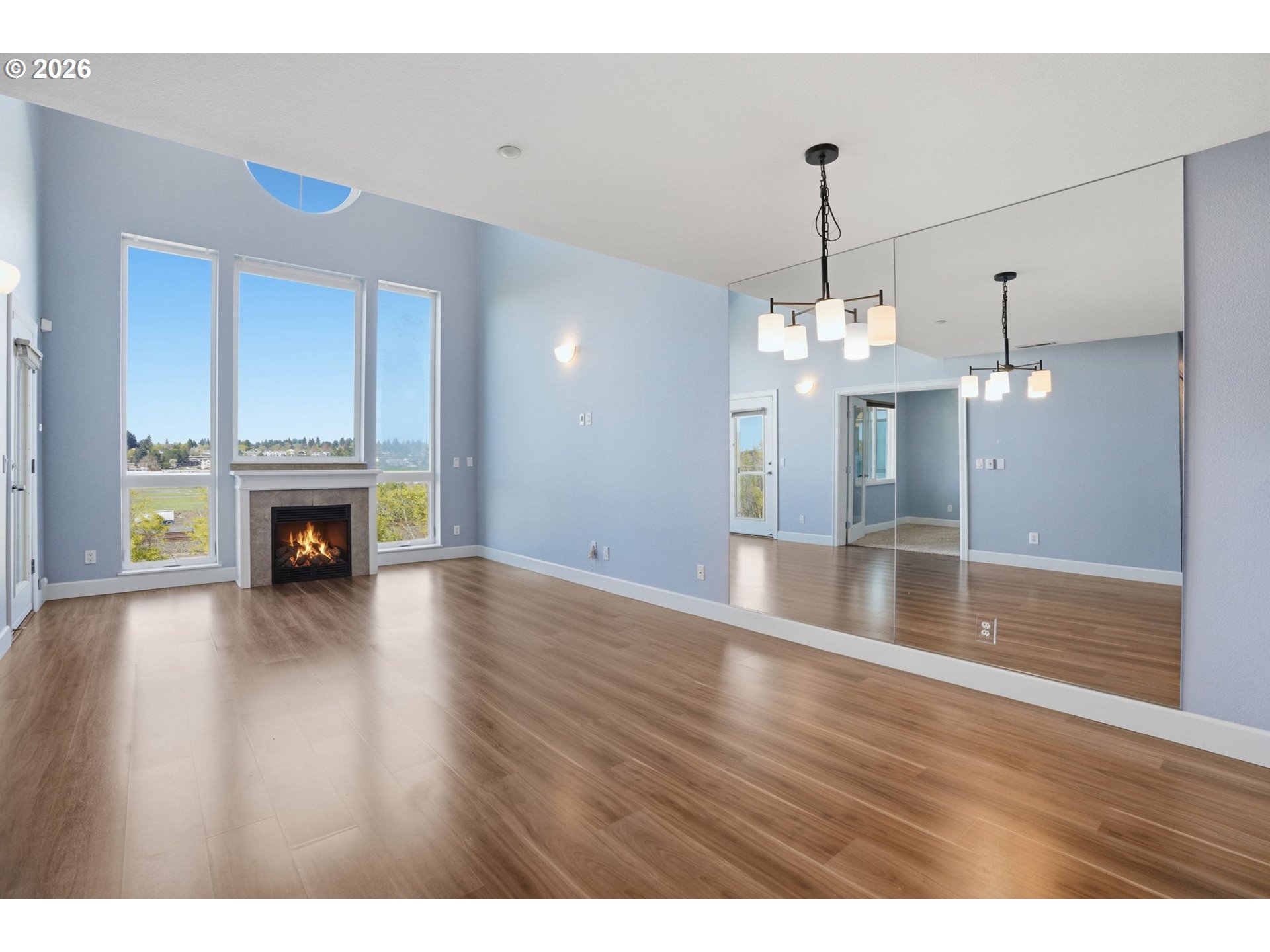 520 SE COLUMBIA RIVER DR 422