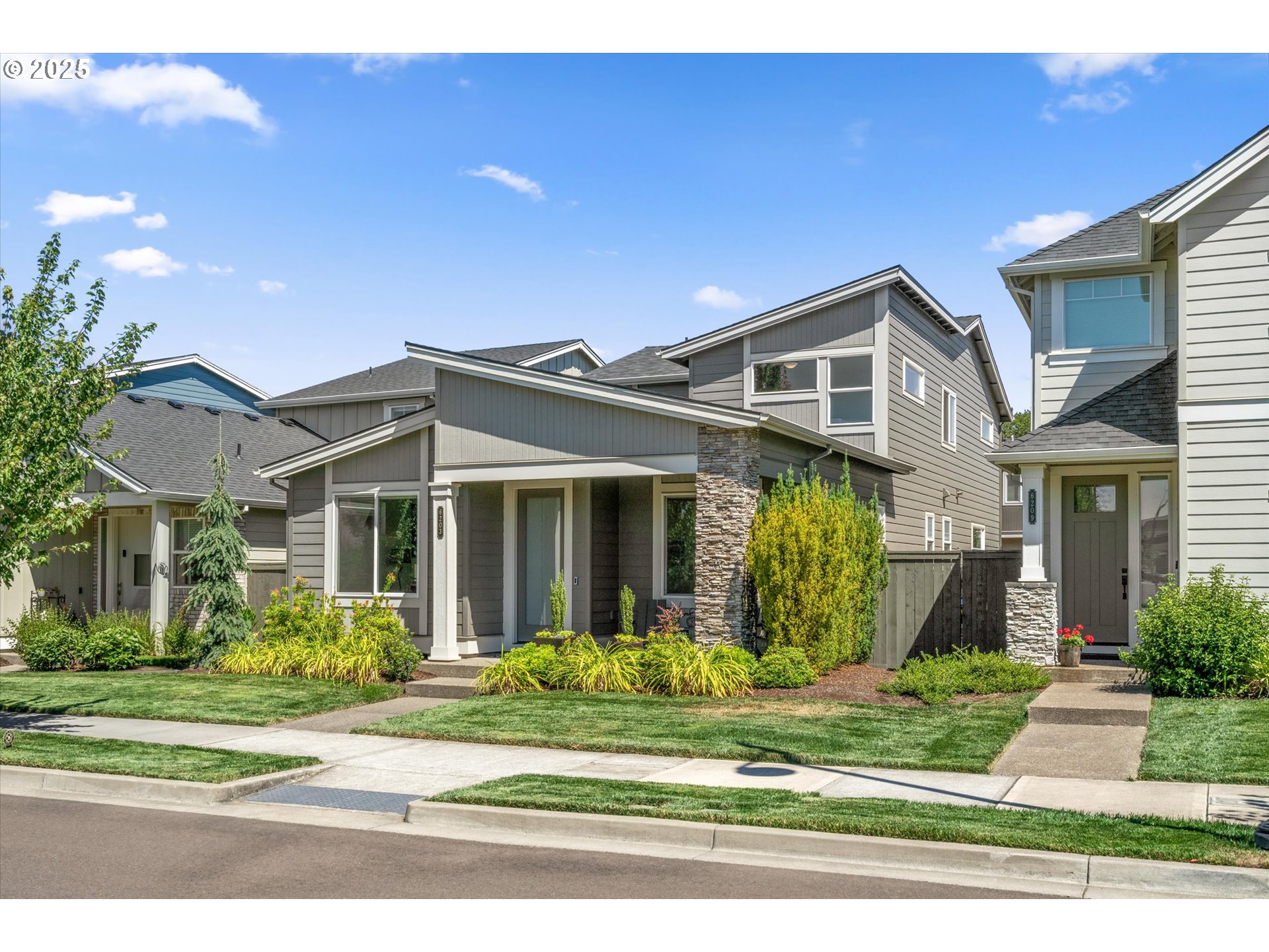 6203 SE POLYANTHA ST