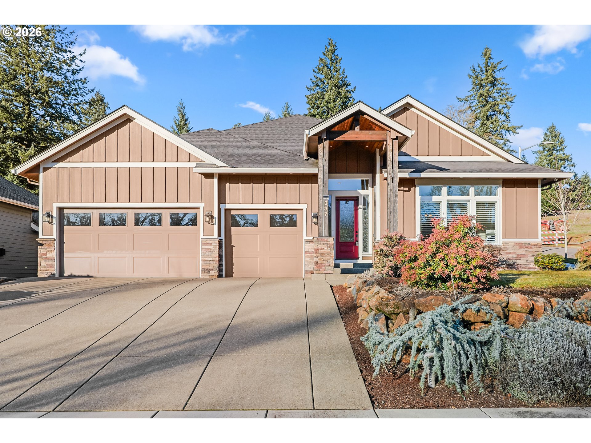 Photo 1 of 26 — 337 SE KURTH MEADOW AVE, Salem, OR 97301