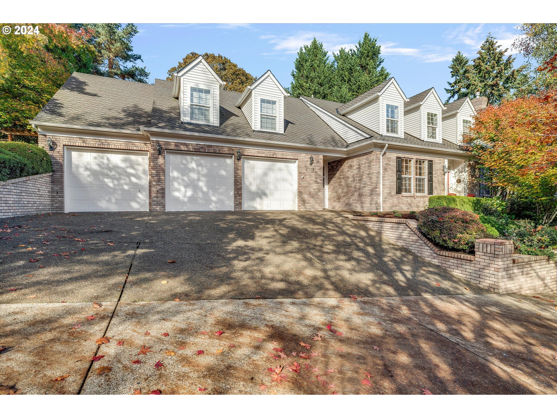 Lake Oswego, Oregon 97034, United States, 4 Bedrooms Bedrooms, ,4 BathroomsBathrooms,Residential,Pending,43702 Lake Oswego, Oregon 97034, United States, 4 Bedrooms Bedrooms, ,4 BathroomsBathrooms,Residential,Pending,43702