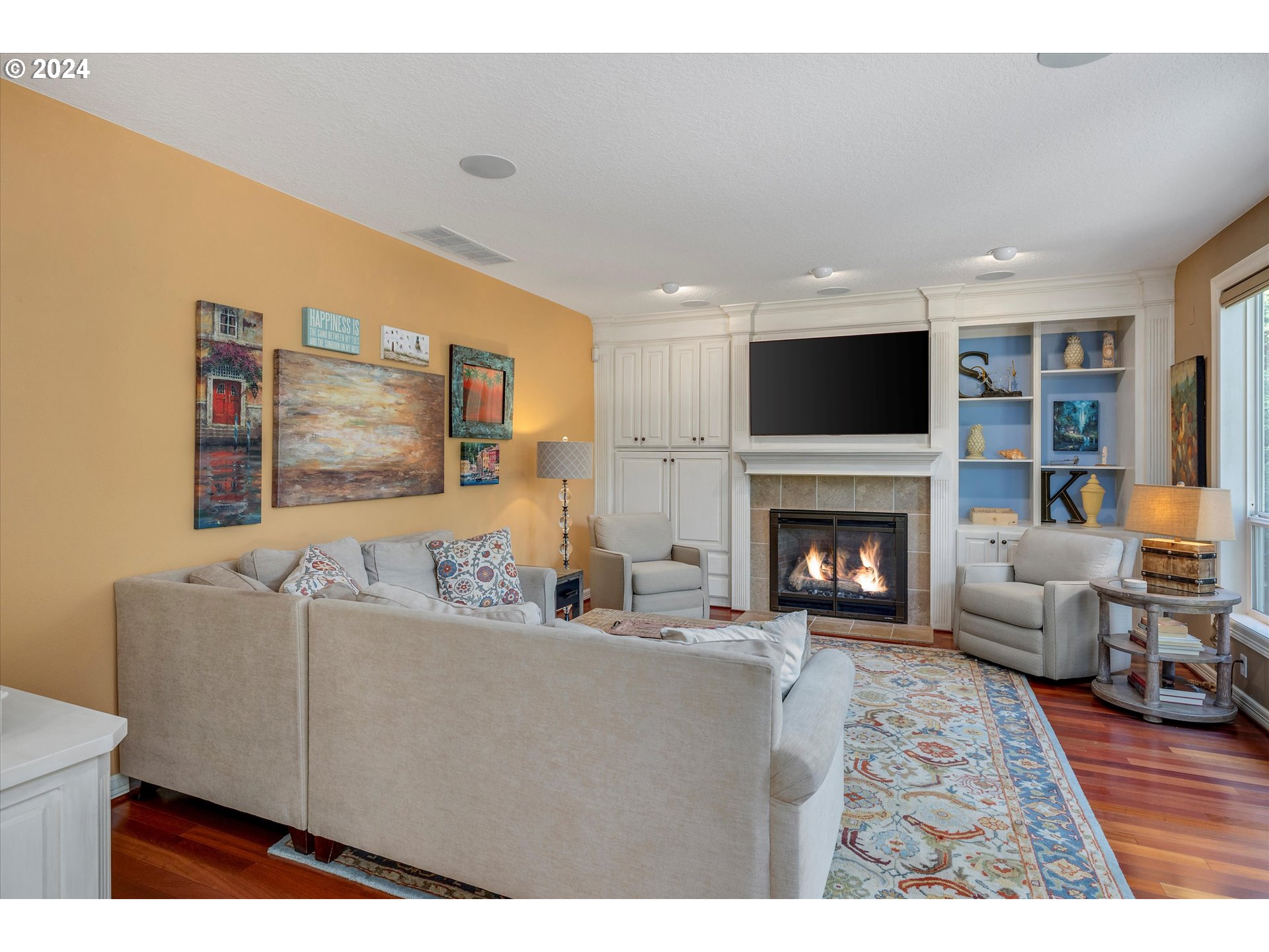 Lake Oswego, Oregon 97034, United States, 4 Bedrooms Bedrooms, ,4 BathroomsBathrooms,Residential,Pending,43702