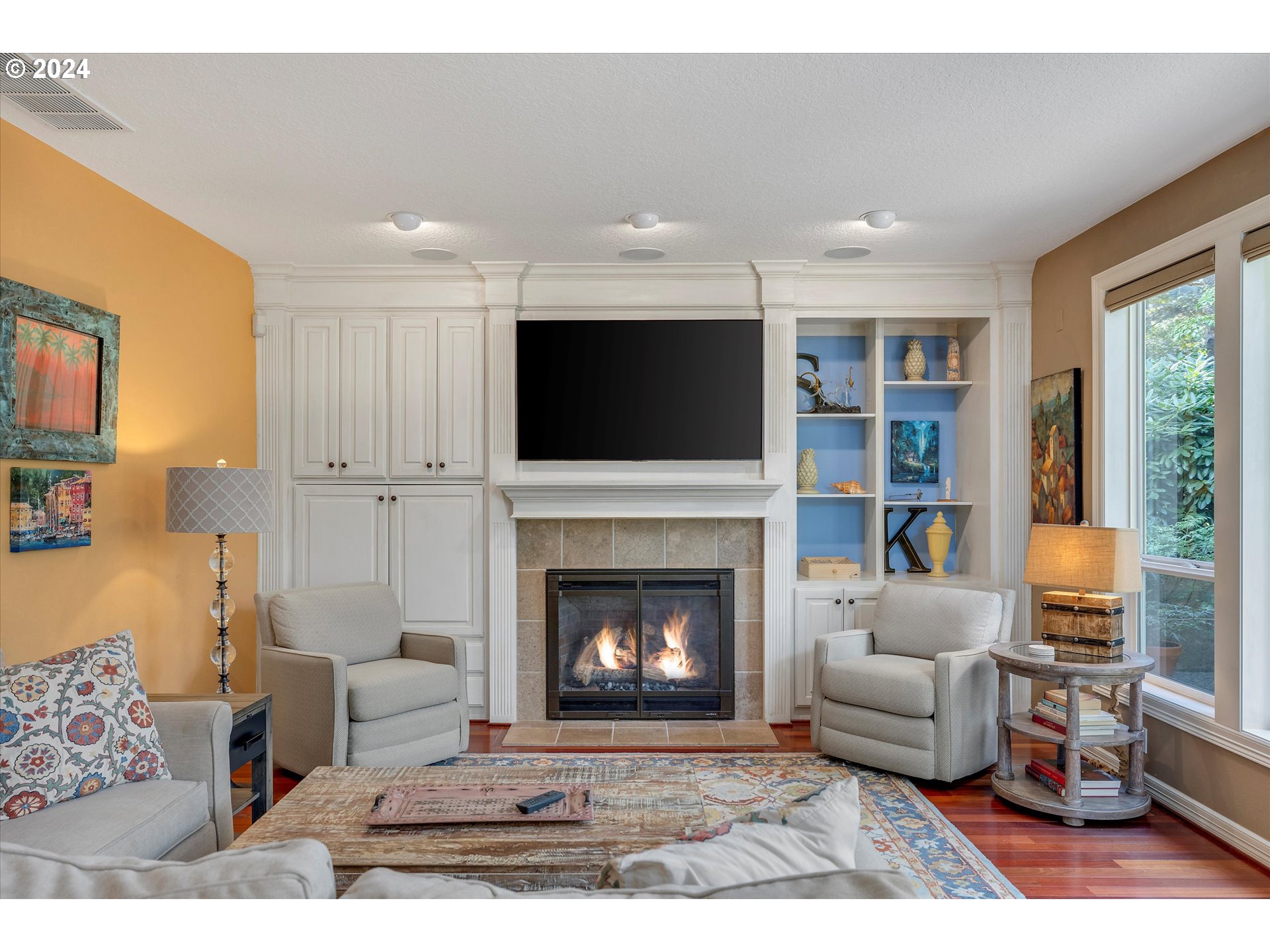 Lake Oswego, Oregon 97034, United States, 4 Bedrooms Bedrooms, ,4 BathroomsBathrooms,Residential,Pending,43702