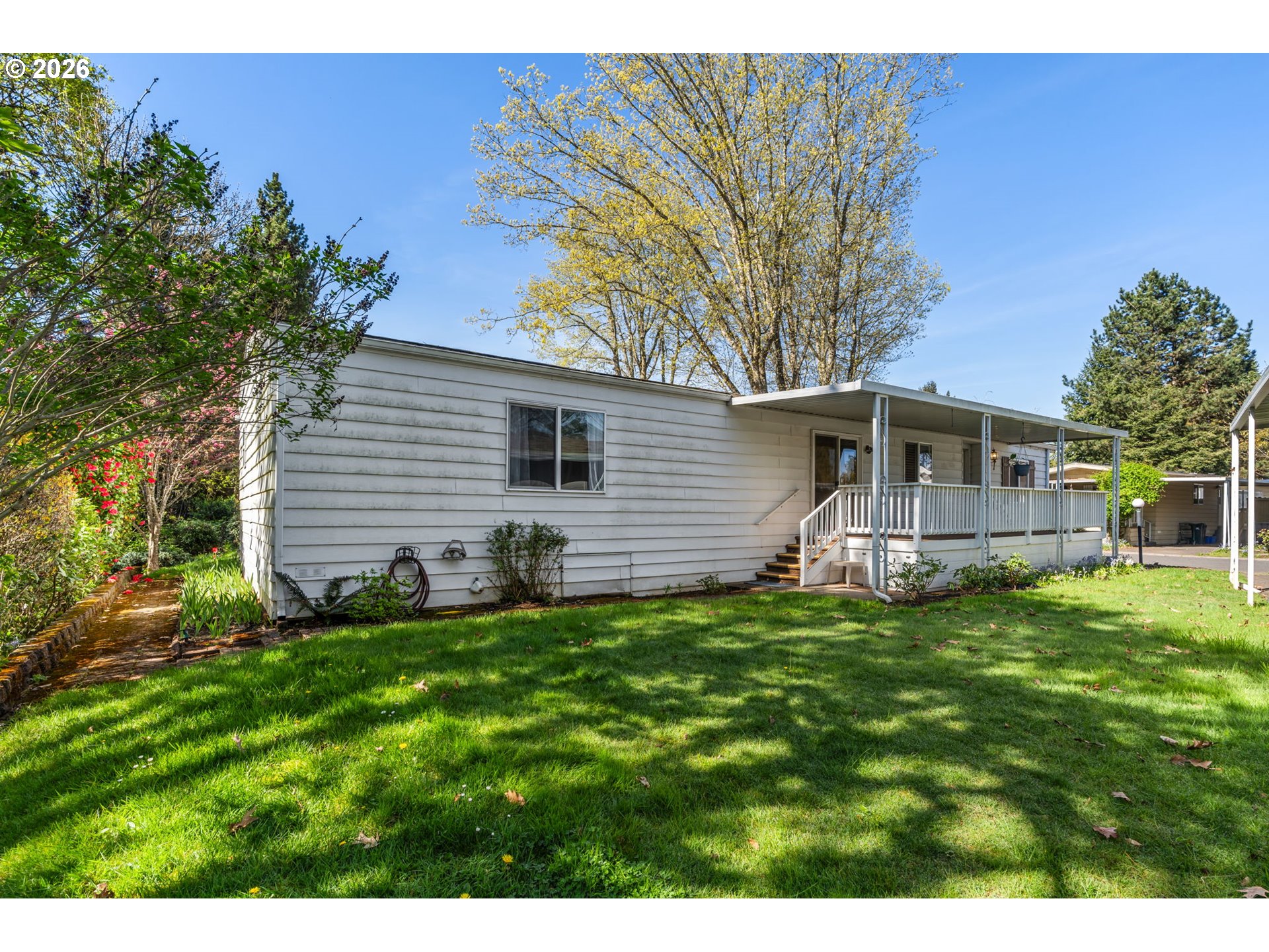 1475 GREEN ACRES RD 8