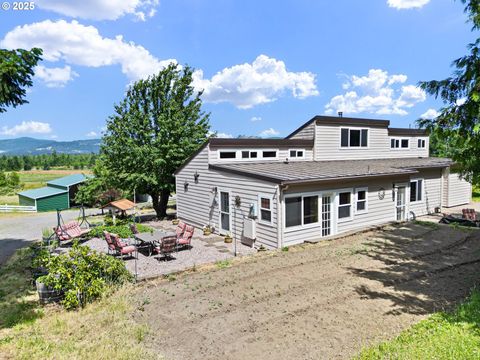 Photo of 36189 Highway 58, Pleasant Hill, OR 97455 (MLS # 433597900)