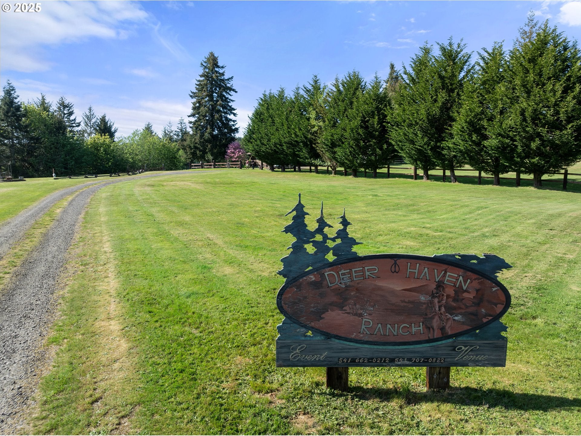 2475 S SMITH RIVER RD