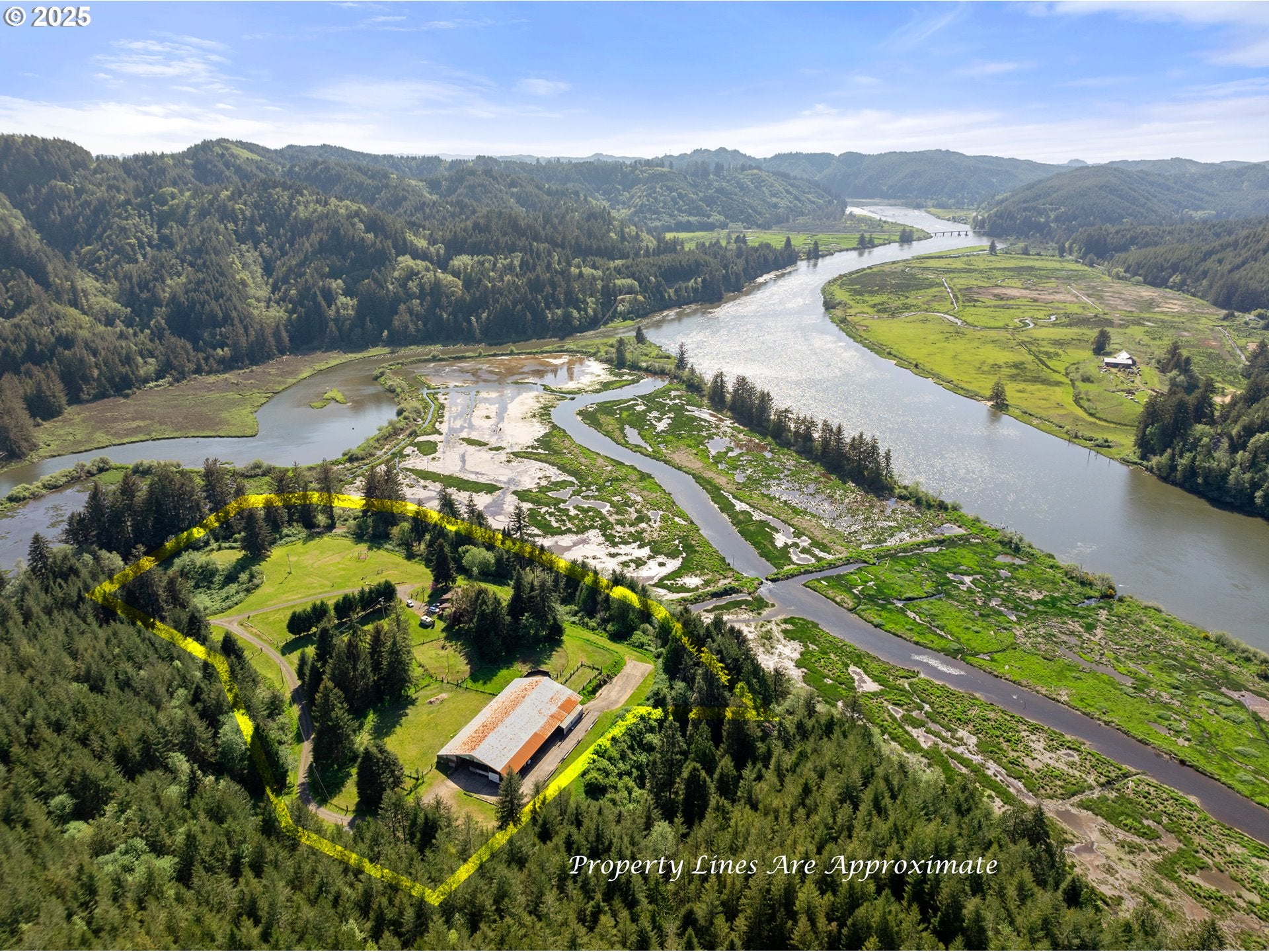 2475 S SMITH RIVER RD