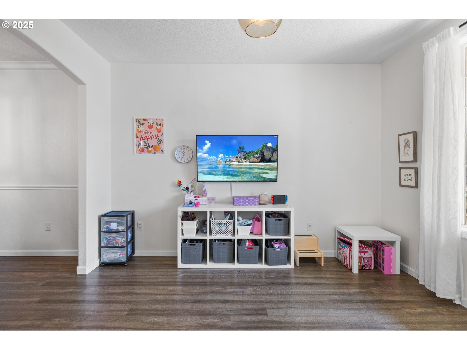 1055 SUNSET RIDGE DR