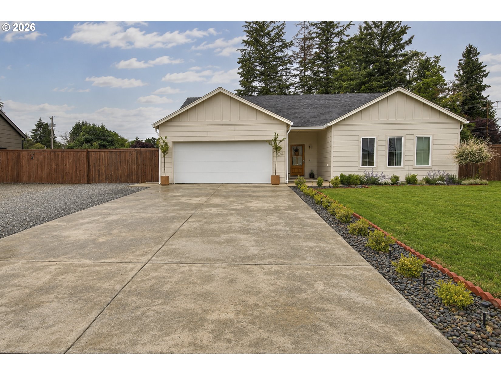 104 W McDowell CT