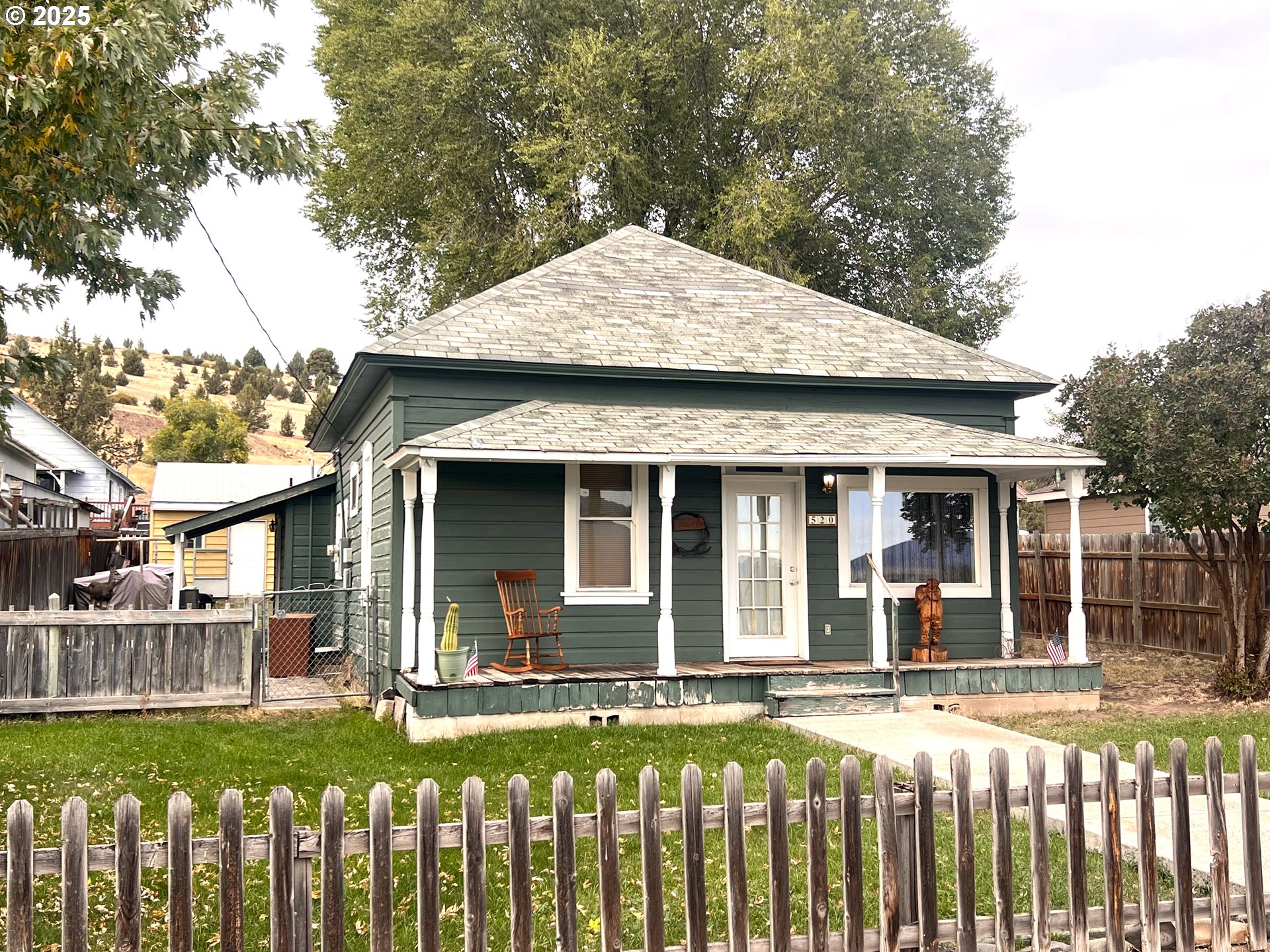 520 JOHN DAY HWY