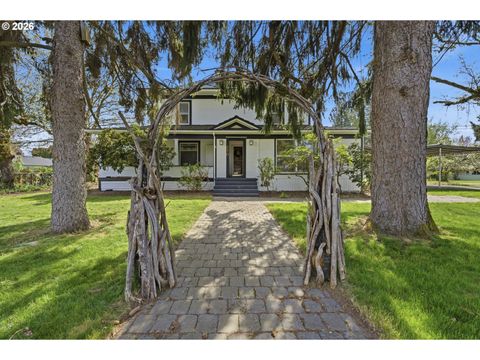 870 NW GARIBALDI ST Hillsboro OR 97124
