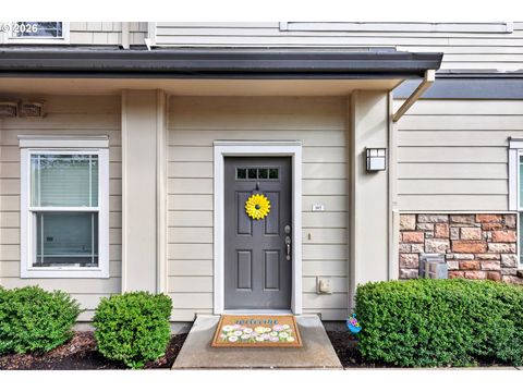 102 NE CANVASBACK WAY Hillsboro OR 97006