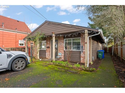 132 NE 78TH AVE NE Portland OR 97213