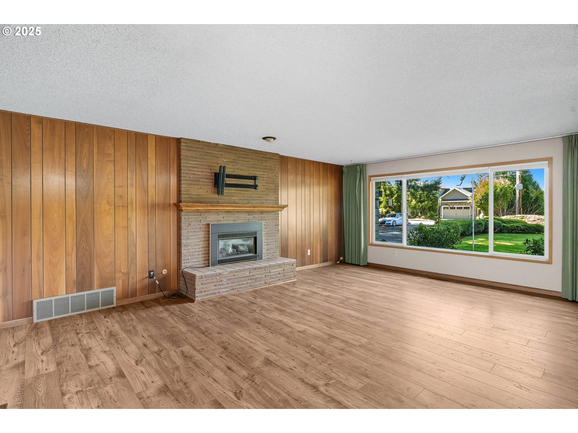 25152 SW LADD HILL RD