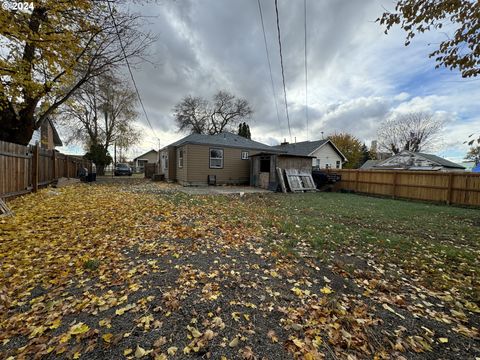 A home in Goldendale