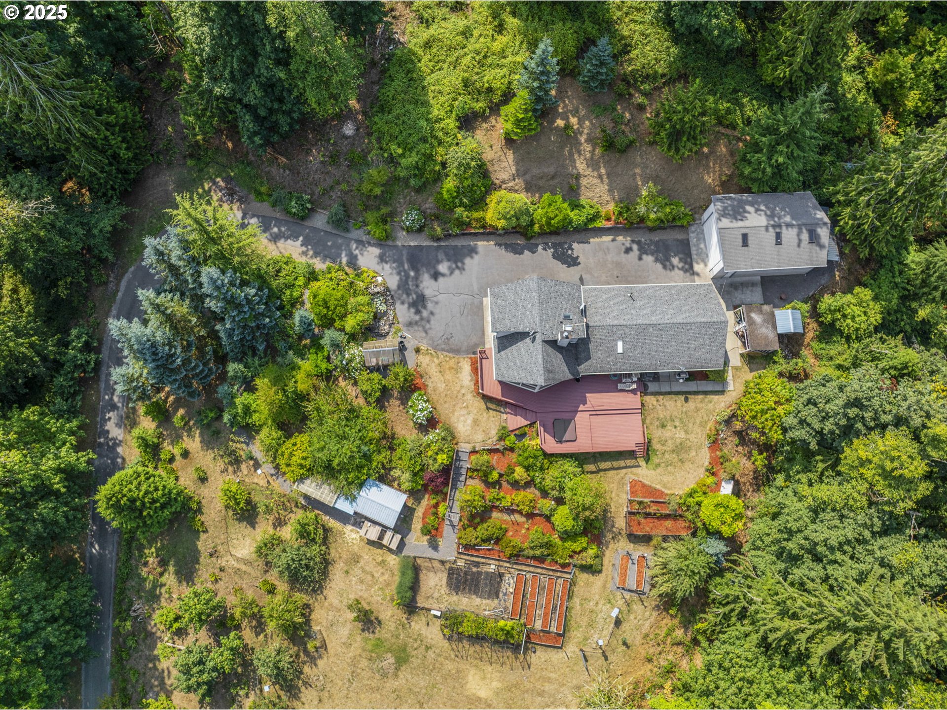 165 MERIDIAN DR