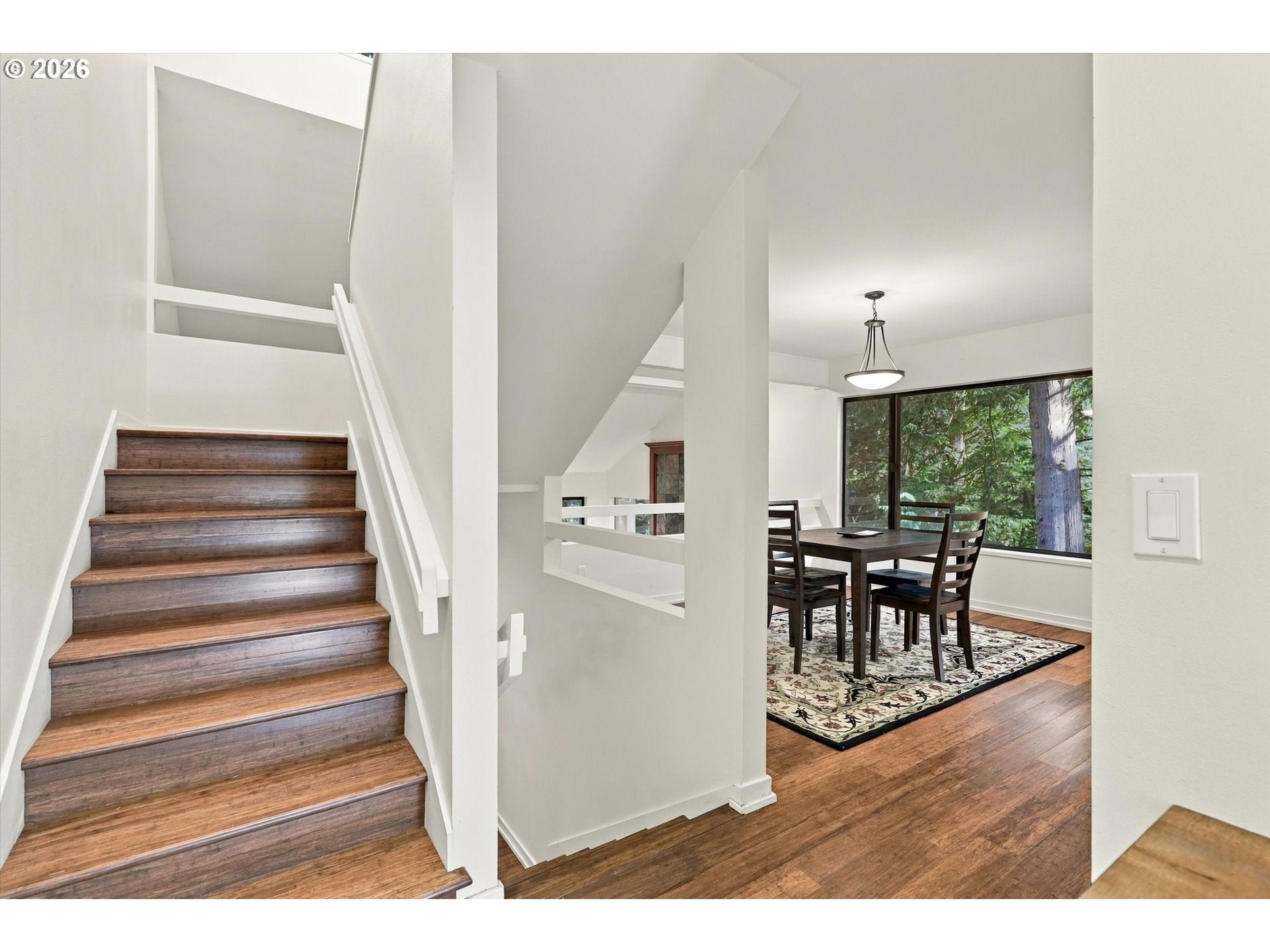 600 ISLAND DR 1
