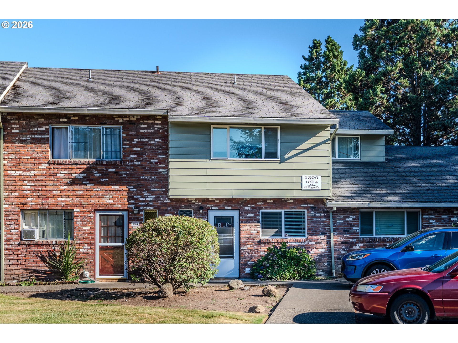 1802 NE HOGAN DR
