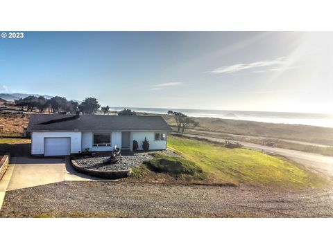 A home in Gold Beach