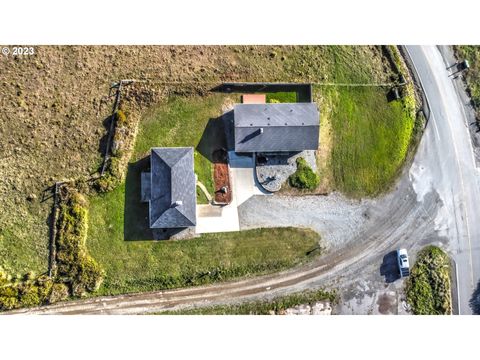 A home in Gold Beach