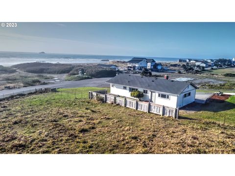 A home in Gold Beach