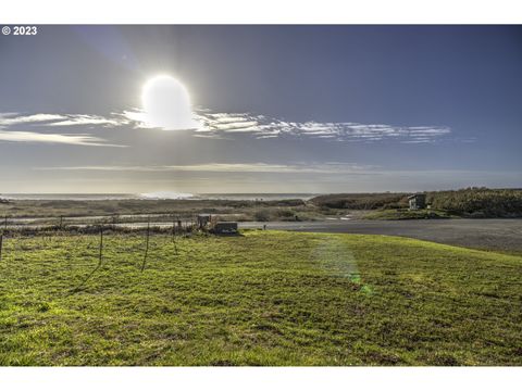 A home in Gold Beach