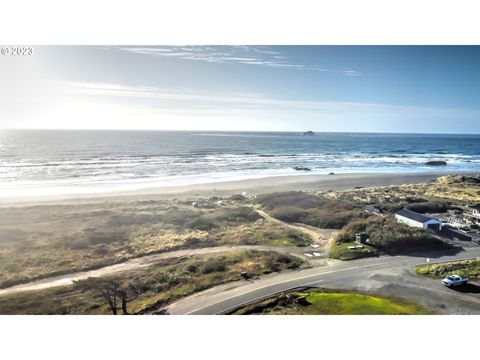 A home in Gold Beach