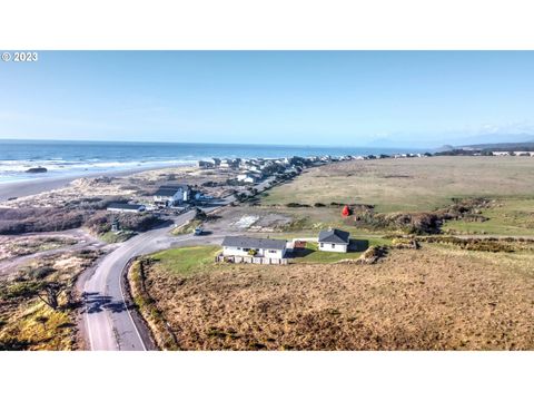 A home in Gold Beach